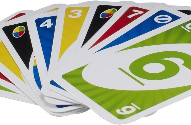 UNO Attack Jeu de Société Électronique Lanceur de Cartes | Jeu Familial Fun et Rapide
