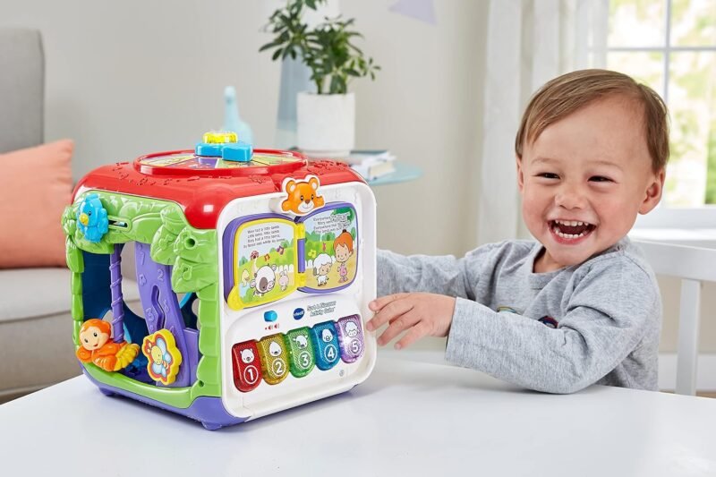 VTech Sort & Discover Activity Cube – Cube d’Activités Éducatif Interactif 9-36 Mois