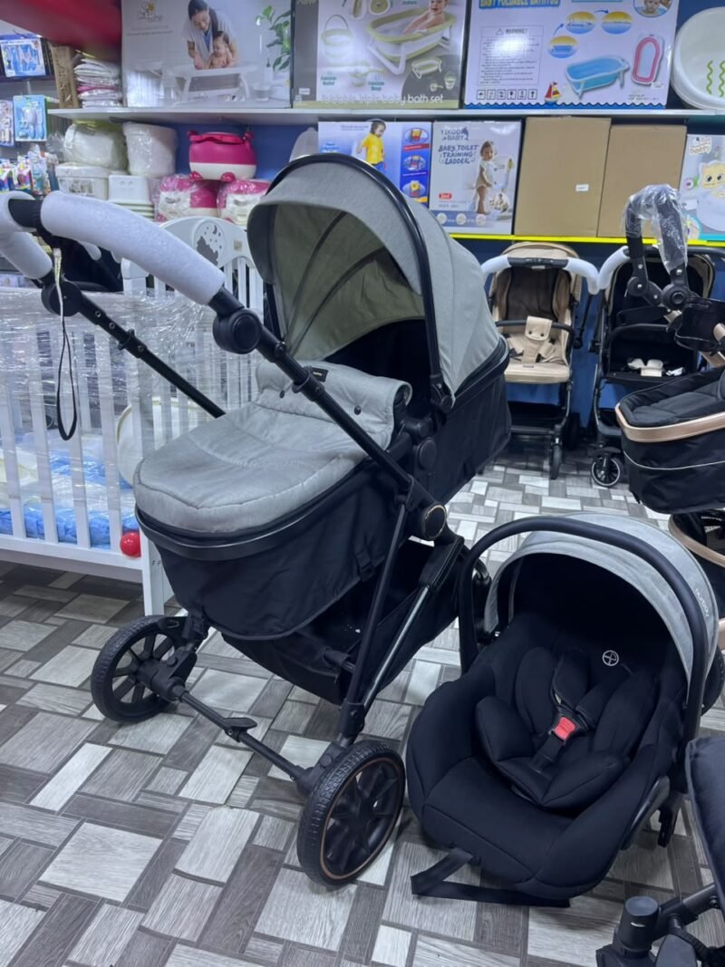 Poussette Bébé Combinée 2 en 1 avec Nacelle et Siège Auto – Gris
