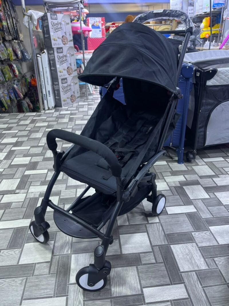 Poussette Bébé Compacte et Légère – Grande Capote – Harnais de Sécurité – Pliage Facile