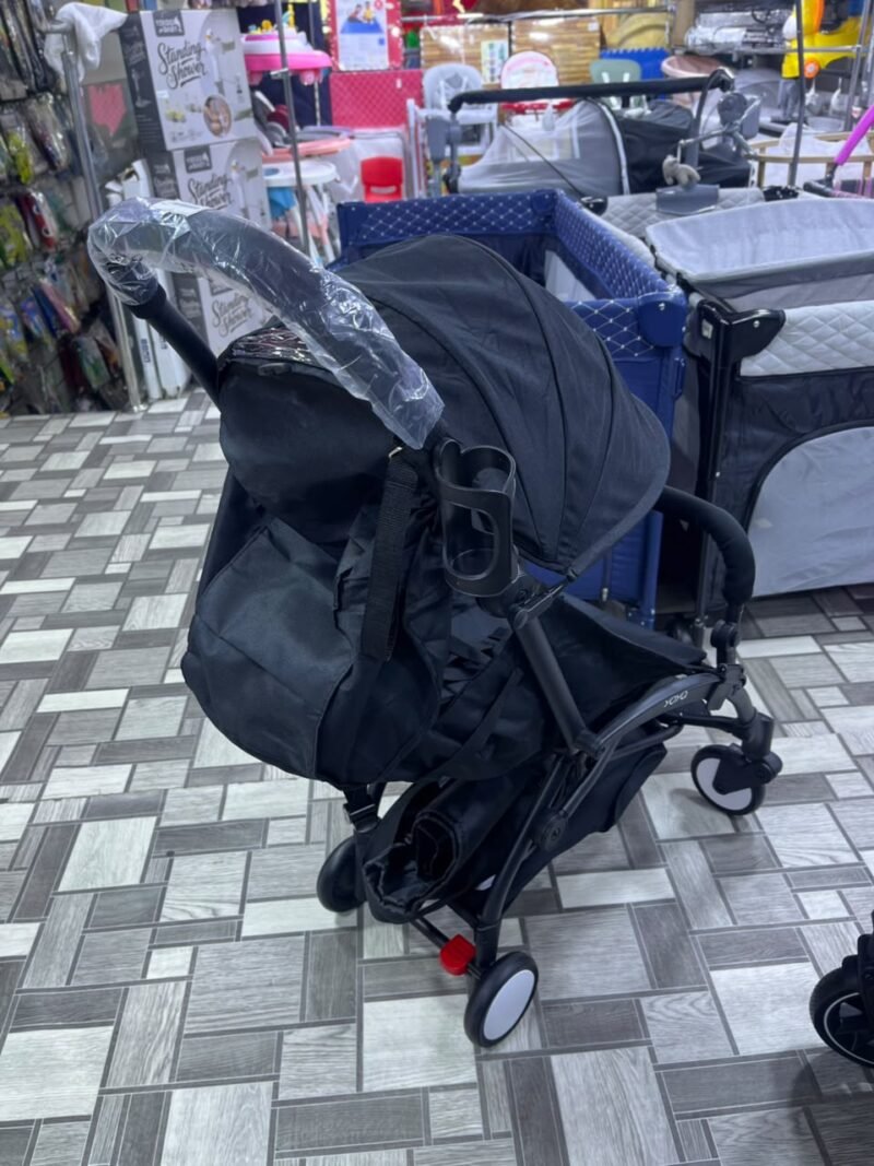 Poussette Bébé Compacte et Légère – Grande Capote – Harnais de Sécurité – Pliage Facile
