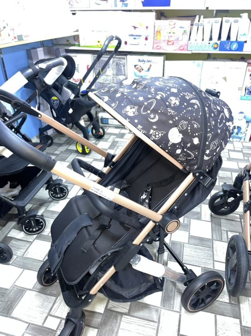 Poussette Bébé Confort avec Grande Capote – Harnais de Sécurité – Panier de Rangement