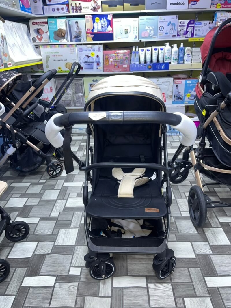 Poussette Bébé Compacte et Confortable – Capote XXL – Système Pliage Facile