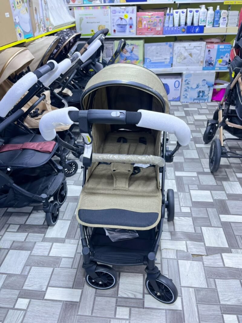 Poussette Bébé Confortable et Pratique – Assise Réglable avec Grand Canopy